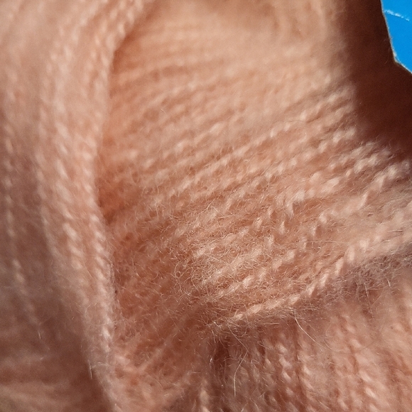 Pink and Cream Yarn Set - Picture 4 of 5